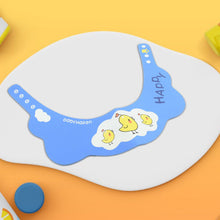 Adjustable silicone baby bath cap