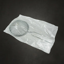 Stainless steel mesh strainer with handle